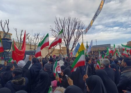 راهپیمایی مردم تبریز در محکومیت اقدامات تروریستی اخیر/ تبریز لنگر آرامش ایران