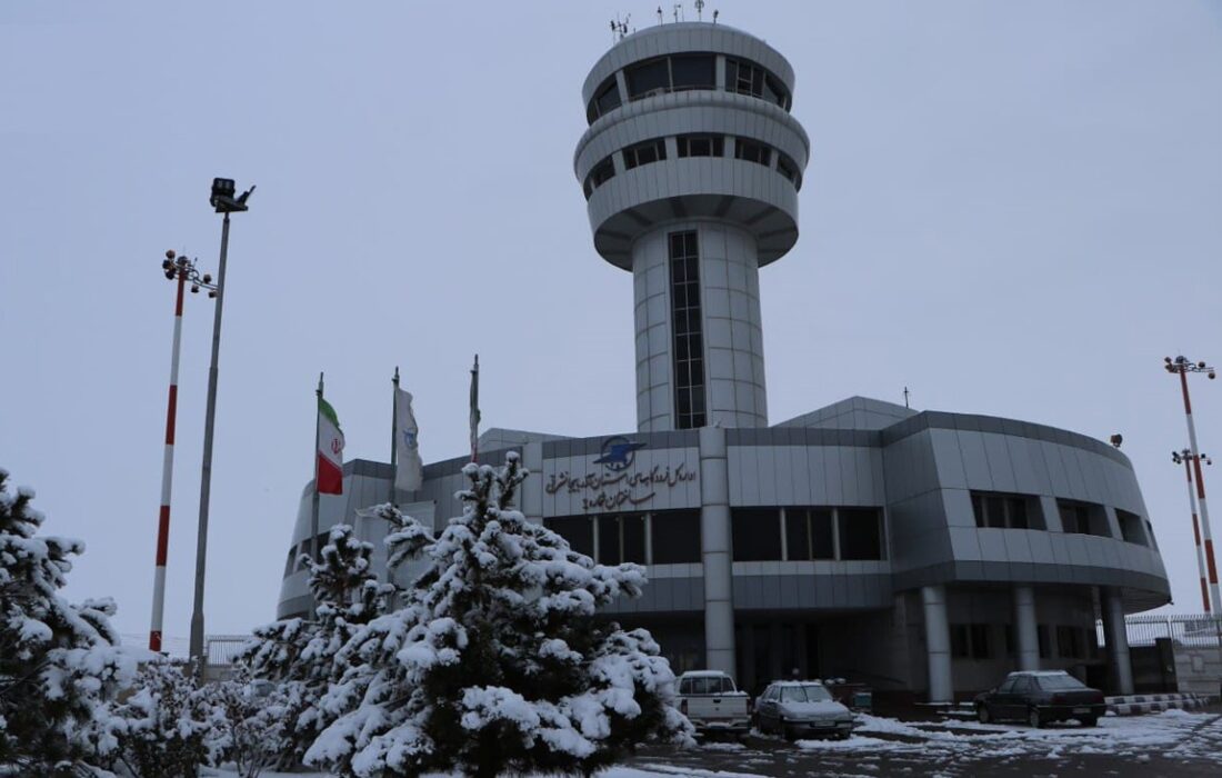 پروازهای فرودگاه مدنی تبریز با بارش سنگین برف در حال انجام است