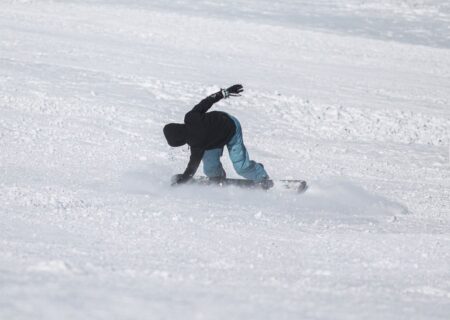 پرهیز از سفر به پیست اسکی سهند