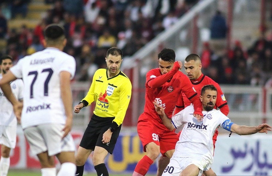 برد انضباطی تراکتور و استقلال مقابل ملوان