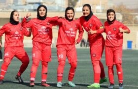 استارت مقتدرانه دختران تراکتور با جشنواره گل