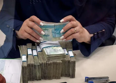 حداقل حقوق در سال آینده ۴۳ درصد افزایش می‌یابد