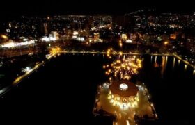 آسمان تبریز به مناسبت عید بزرگ نیمه شعبان نور باران می‌شود